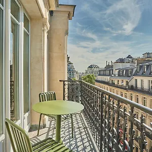 Aparthotel Numa Champs-elysees, Paris