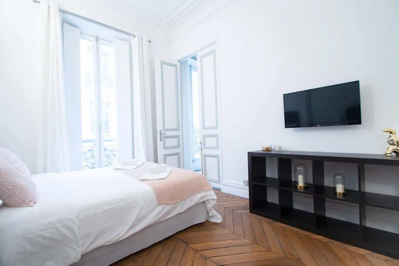 **  Aparthotel Dreamyflat - Champs Elysees Paryż Francja