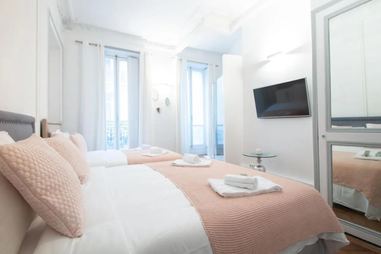 **  Aparthotel Dreamyflat - Champs Elysees Paryż Francja